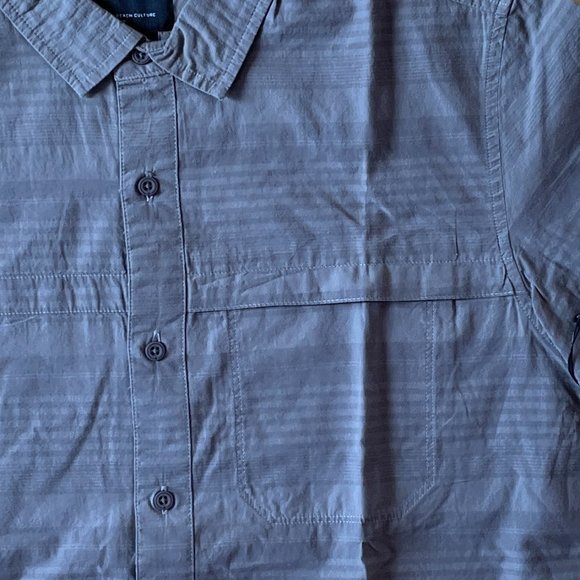 Men's Short Sleeve Shirt - Picture 3 of 3